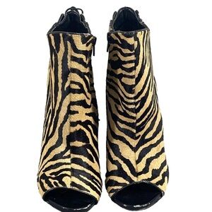 Steve Madden Korsett Womens Tiger Calf Hair Peep Toe Heels‎ Sz 10M Real Cow Fur